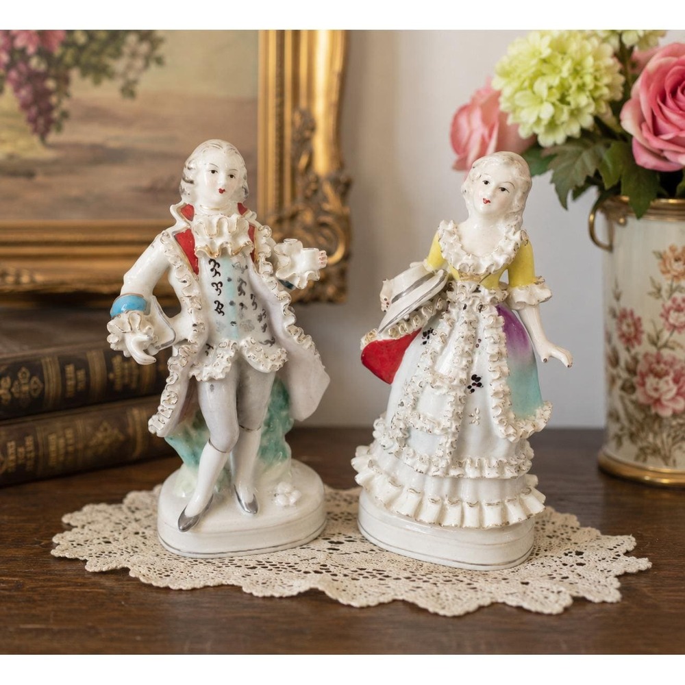 2 Vintage Meissan Style Victorian Porcelain Figures mint condition